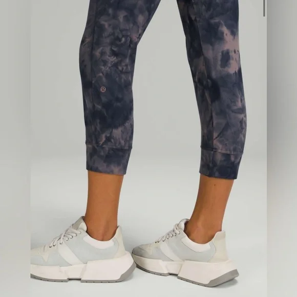 NWOT Lululemon Ready to Rulu Jogger Crop Diamond Dye Lunar Rock True Navy - Picture 2 of 8
